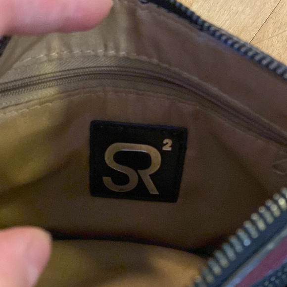 Sr2 two toned wristlet - Picture 3 of 4